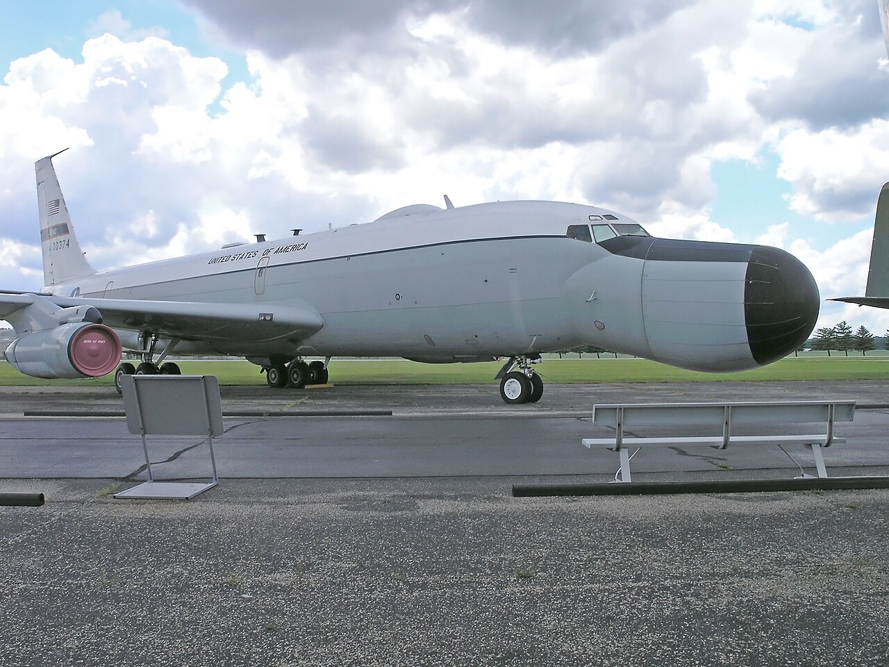 EC-135